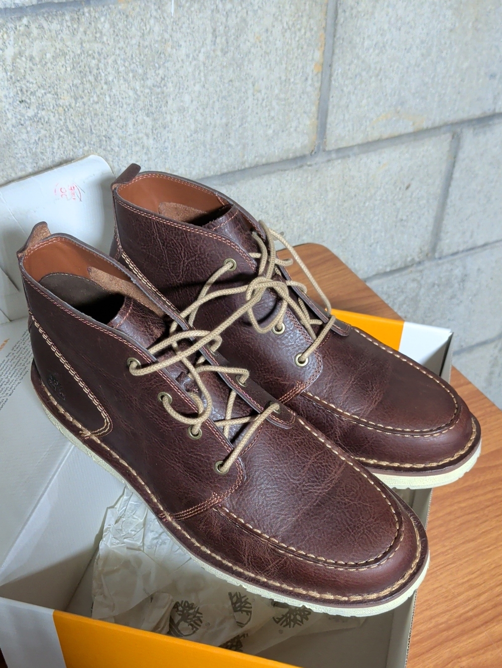 Timberland Dark Brown Leather Chukka Boots with Contrast Laces